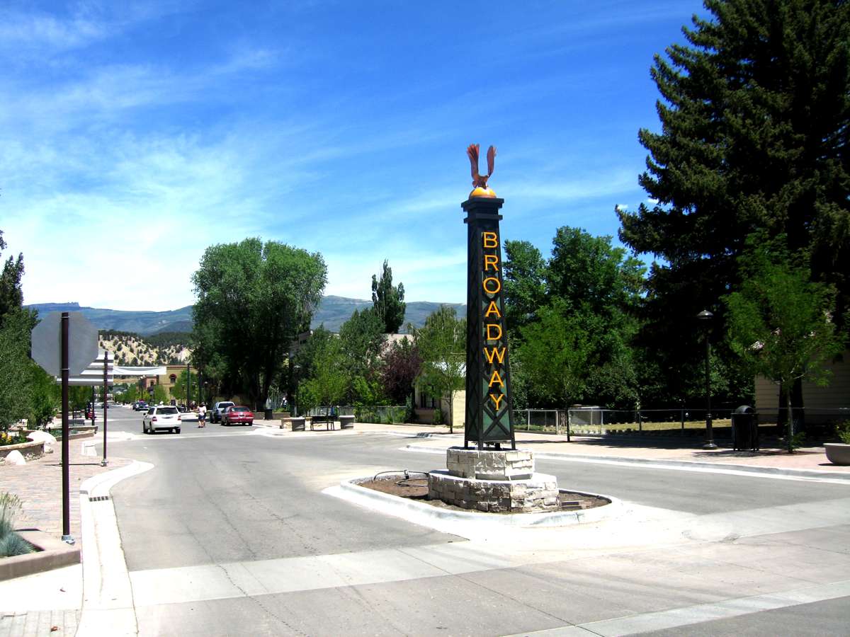 broadway obelisk